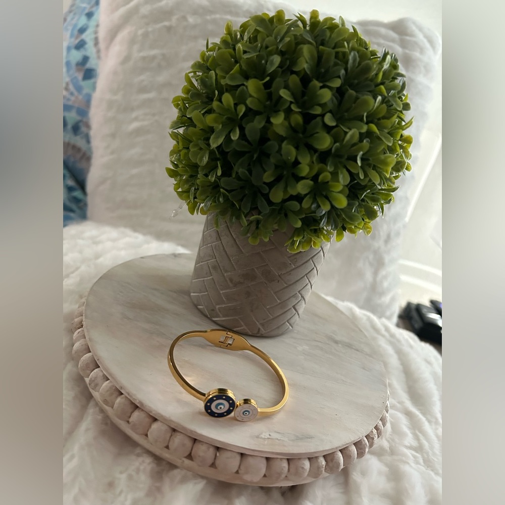 Women bangle bracelet - Picture 2 of 3